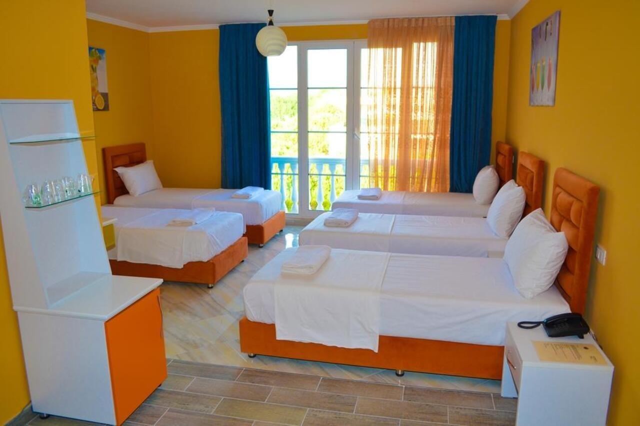 Hotel Monaco & Garden Golem  Ngoại thất bức ảnh