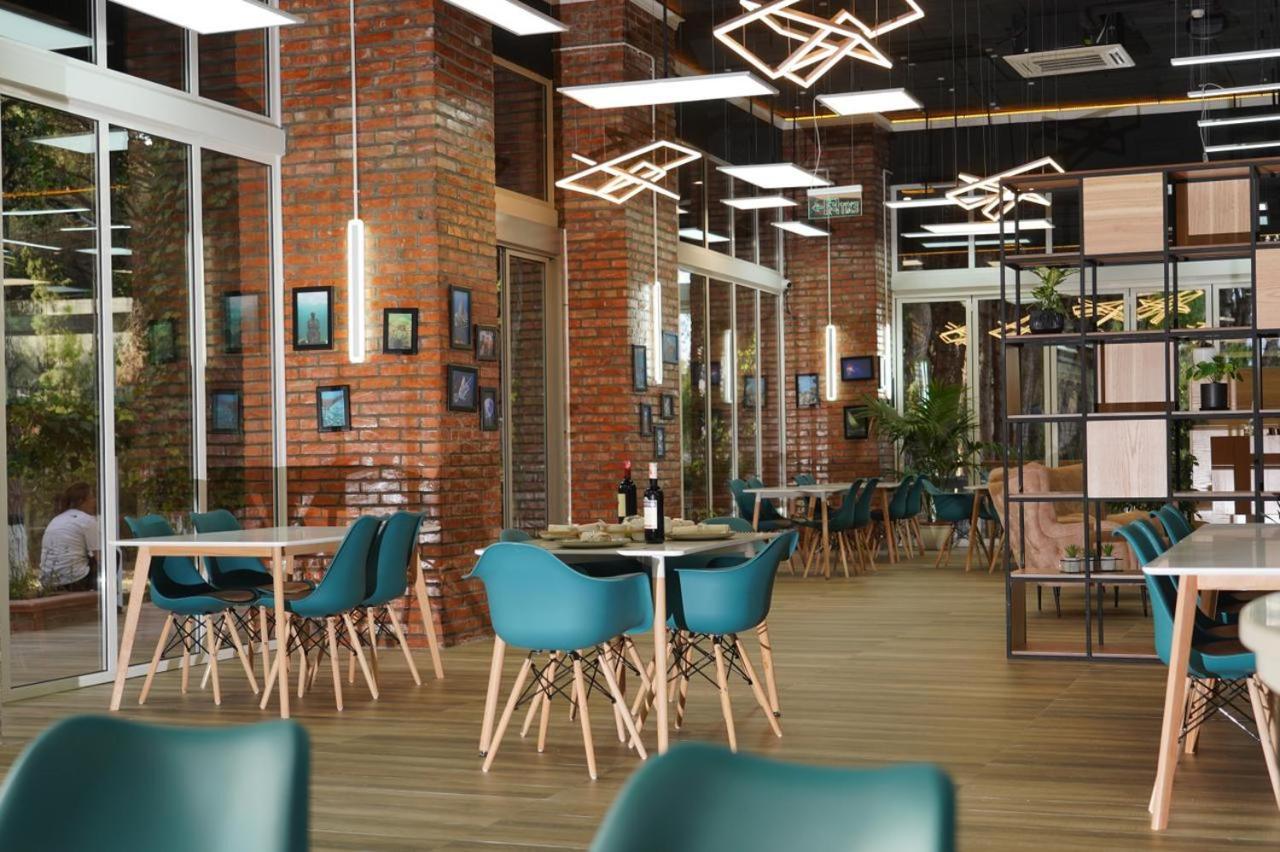 Hotel Monaco & Garden Golem  Ngoại thất bức ảnh