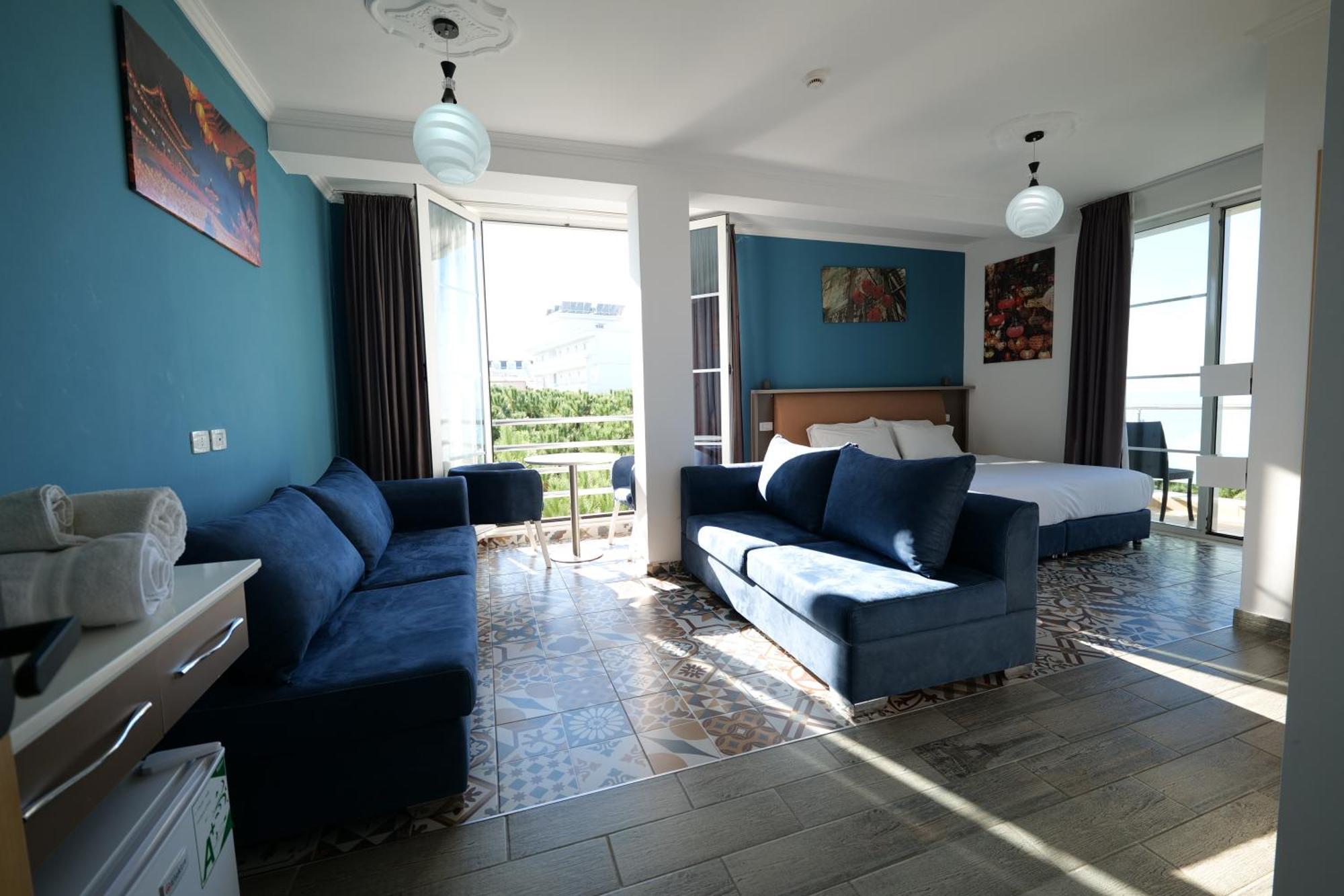 Hotel Monaco & Garden Golem  Ngoại thất bức ảnh
