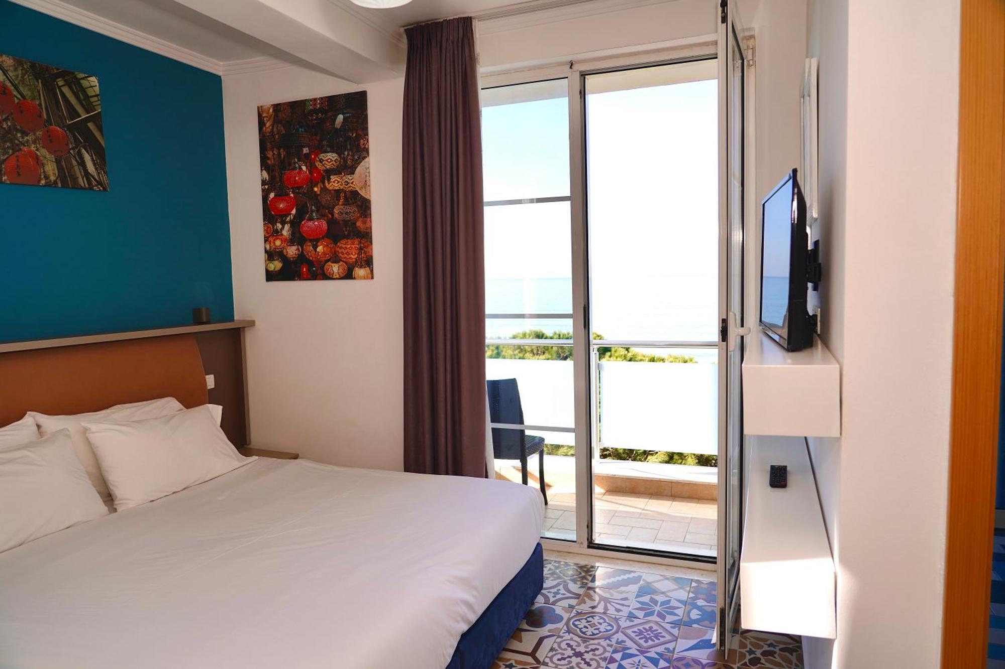 Hotel Monaco & Garden Golem  Ngoại thất bức ảnh
