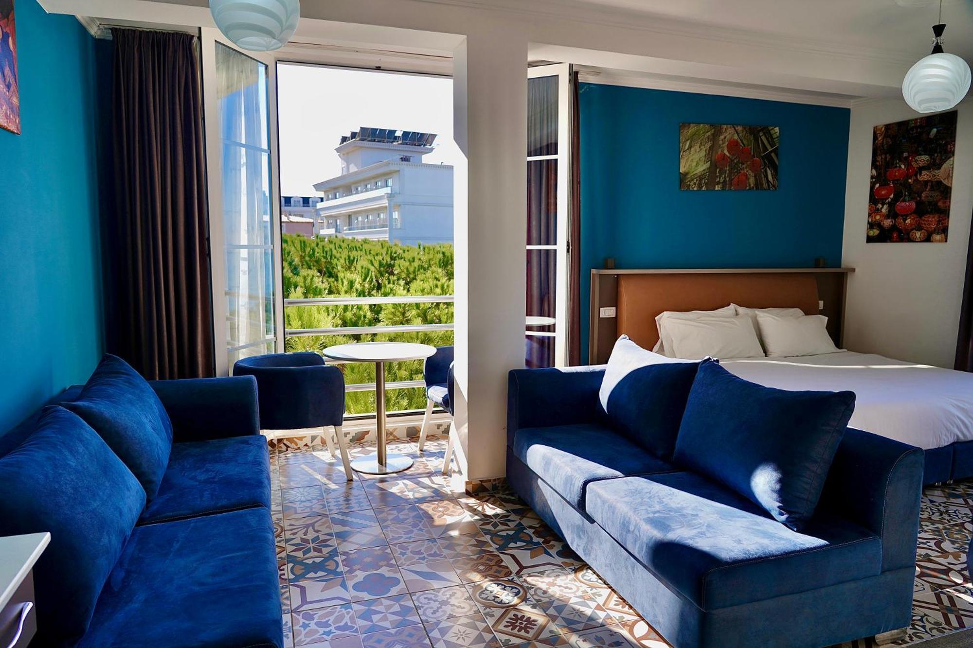 Hotel Monaco & Garden Golem  Ngoại thất bức ảnh