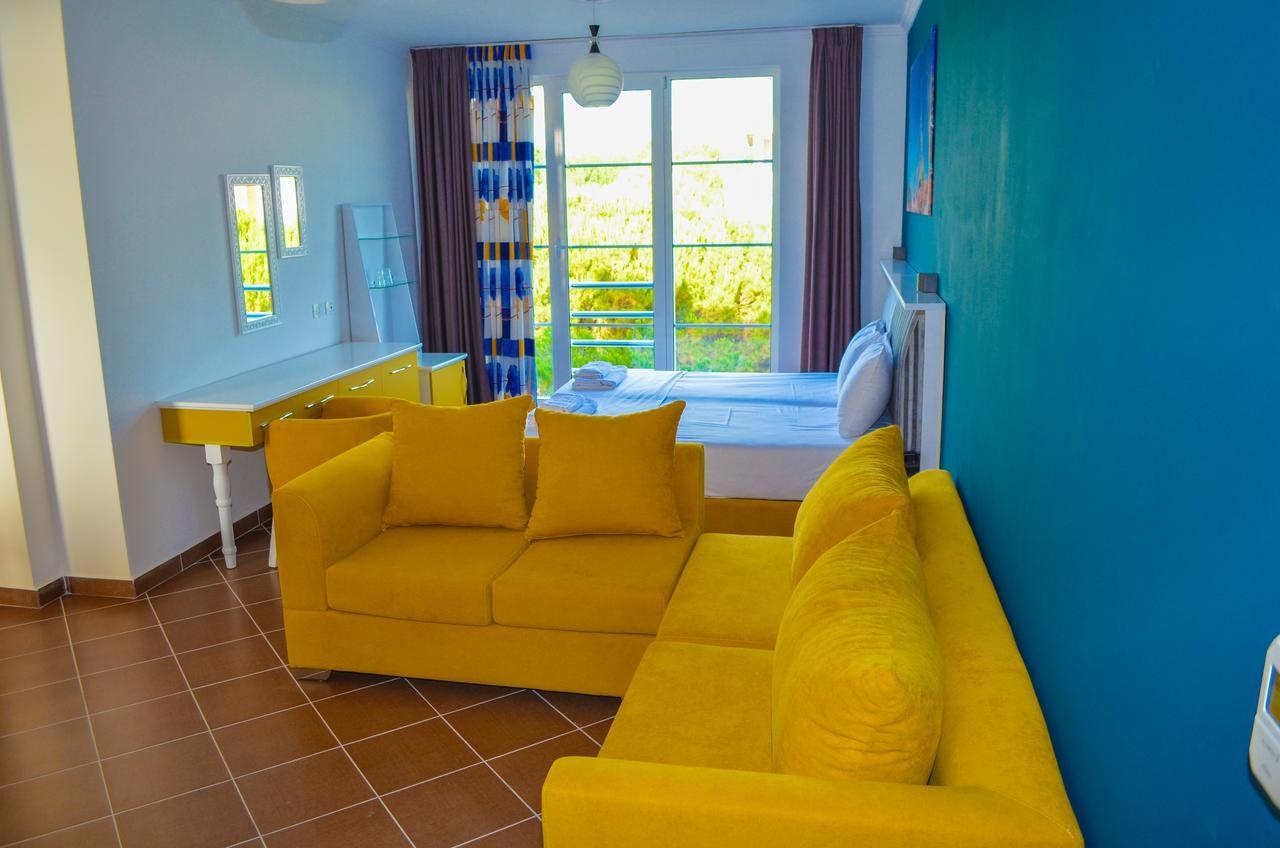 Hotel Monaco & Garden Golem  Ngoại thất bức ảnh