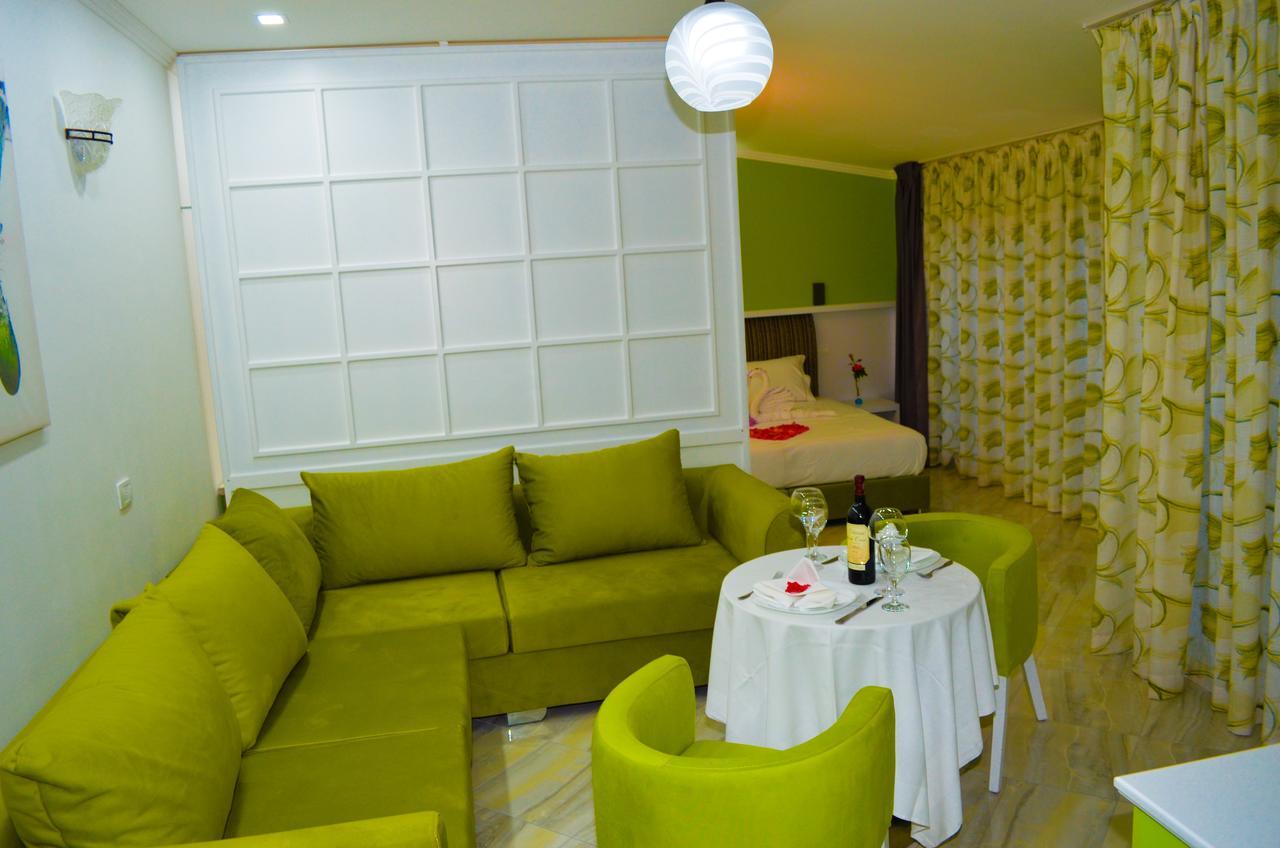 Hotel Monaco & Garden Golem  Ngoại thất bức ảnh