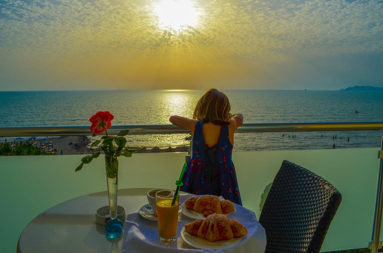 Hotel Monaco & Garden Golem  Ngoại thất bức ảnh